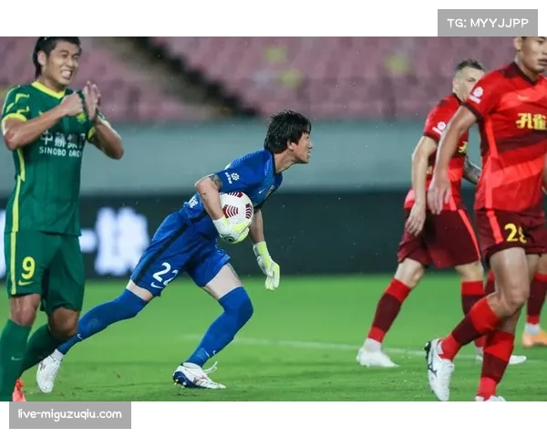 国安张玉宁连续三场破门 头球争顶成功率超七成 国安张玉宁连续三场破门 头球争顶成功率超七成